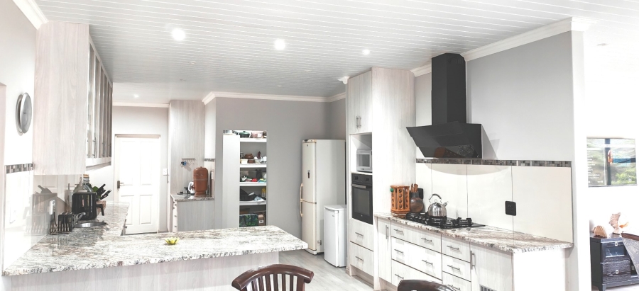 4 Bedroom Property for Sale in Dana Bay Western Cape